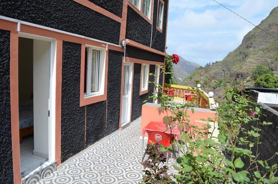 Casa Xoxo Bed & Breakfast Ribeira Grande Exterior photo